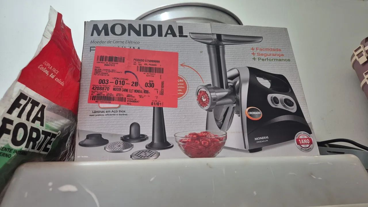 Moedor de carne elétrico 