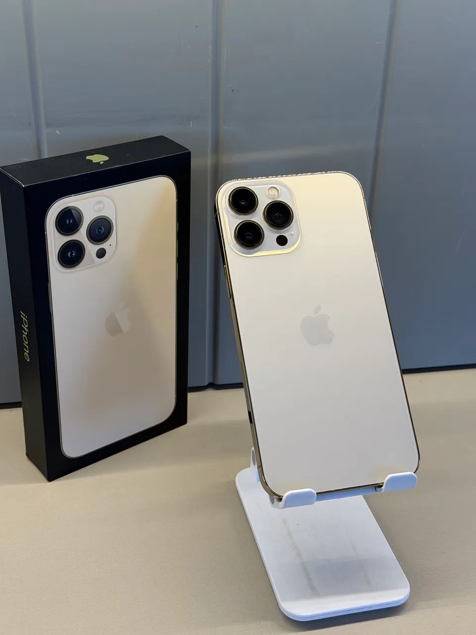 iPhone 13 Pro Max 256gb Dourado bateria 100% | Loja Física