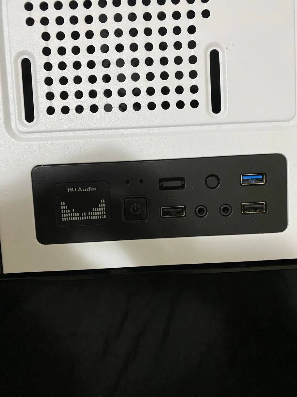 Gabinete Gamer Mid Tower branco com Lateral em Vidro Temperado - Foto 2