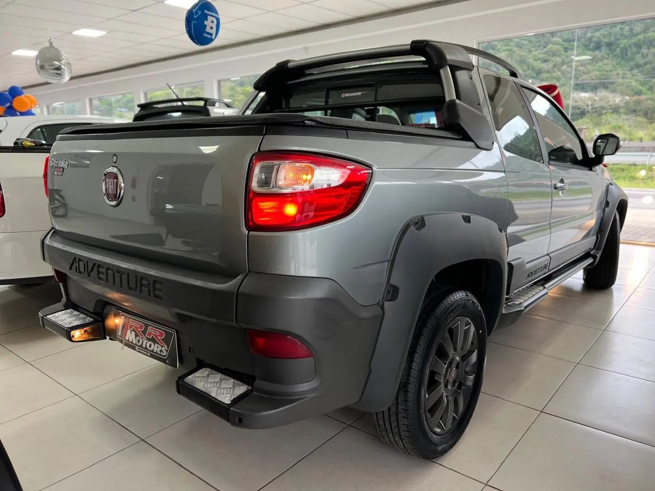 Fiat Strada Adventure1.8/ 1.8 Locker Flex CD 2017 - Foto 4