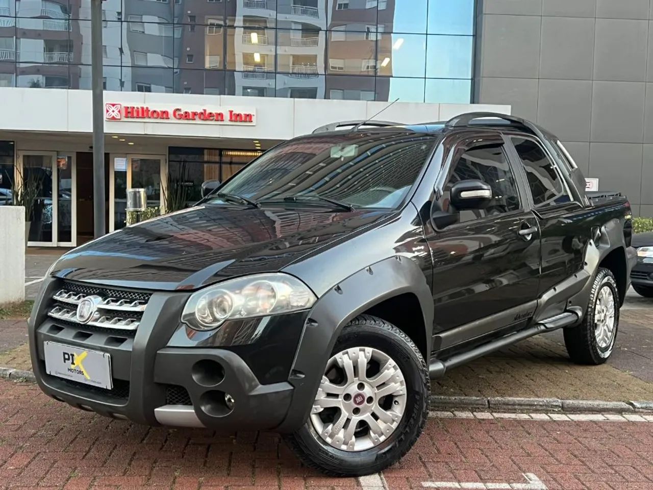 Fiat Strada Adv. Ext. 1.8 Locker Dual.flex CE 2012