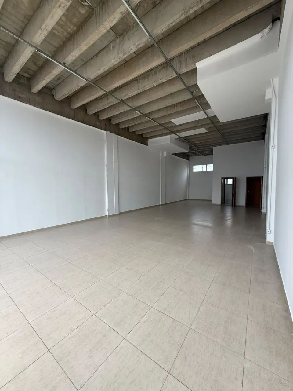 Salão Comercial Catharina Zanaga - Foto 4
