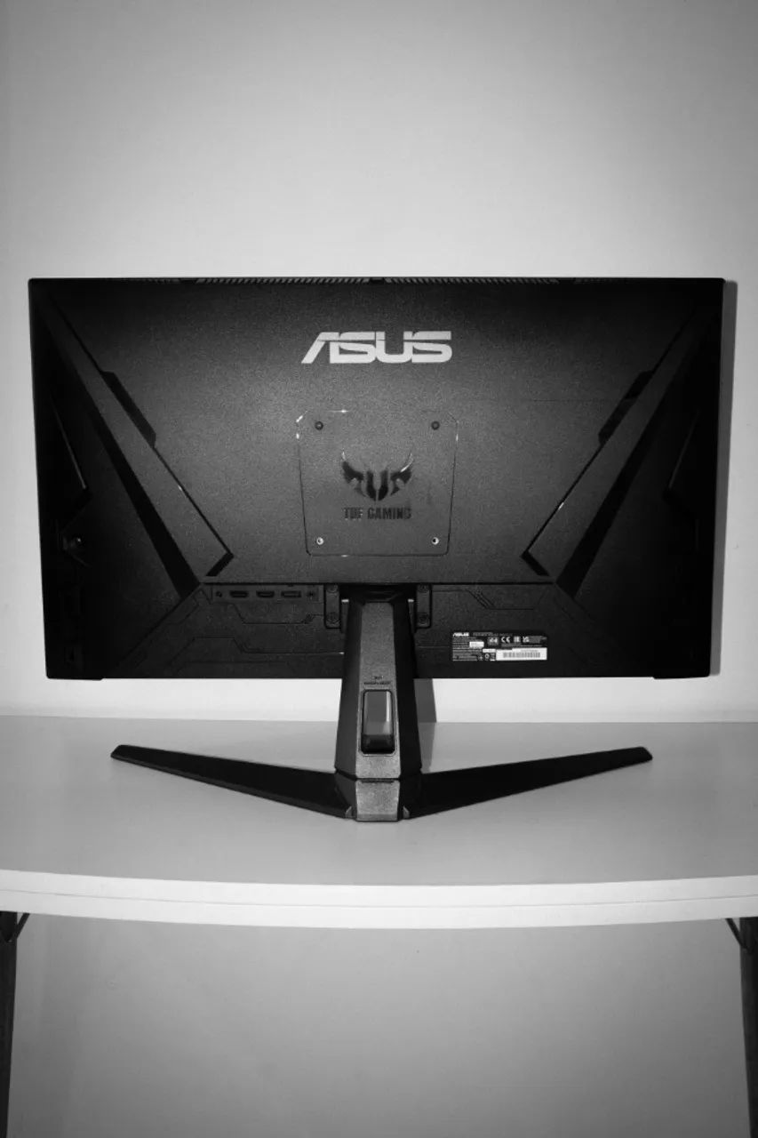 MONITOR ASUS TUF GAMING 27 POLEGADAS 165HZ COM DISPLAY QUEIMADO - Foto 2