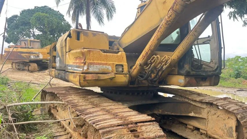 Escavadeira 320 B - Foto 4