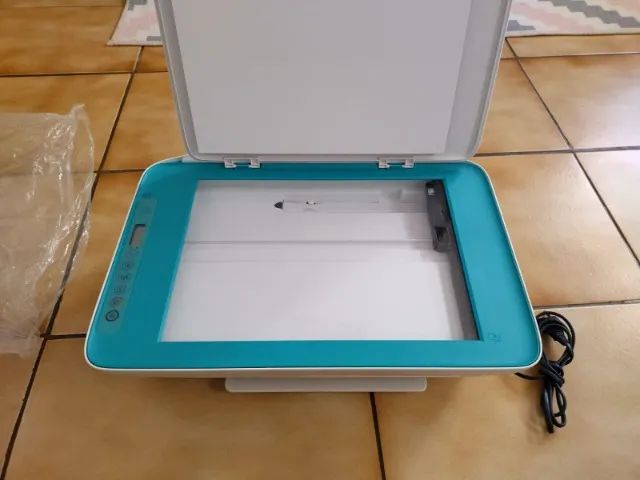 Impressora HP DeskJet Ink Advantage 2676 - Foto 2