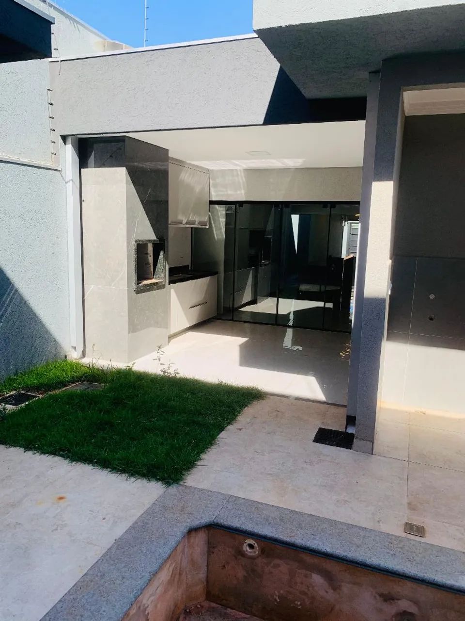 Nova com piscina e 3 suítes no Rita Vieira 1 - Foto 5