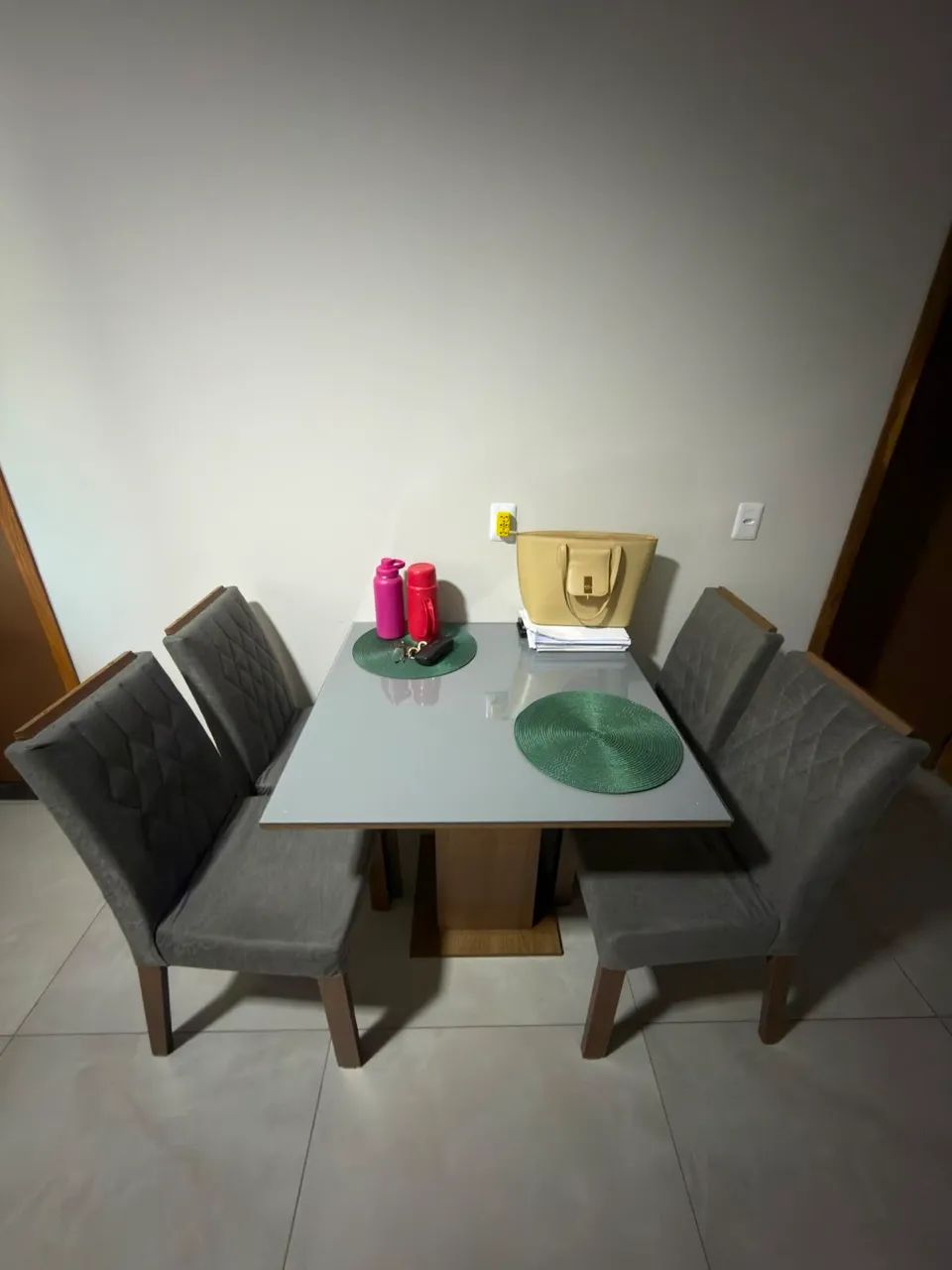 Vende-se