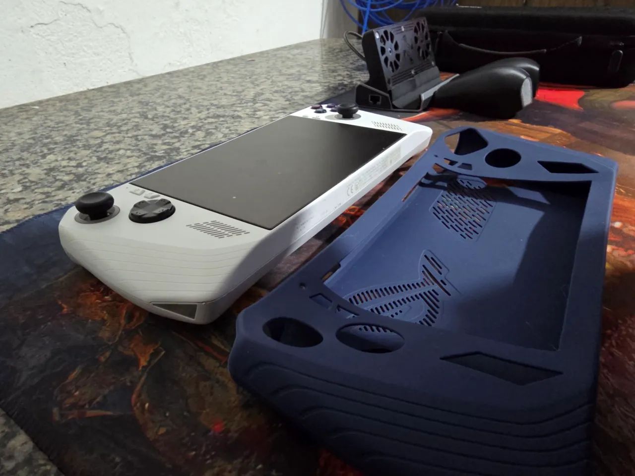 Asus Rog ally Z1 EXTREME - Foto 2