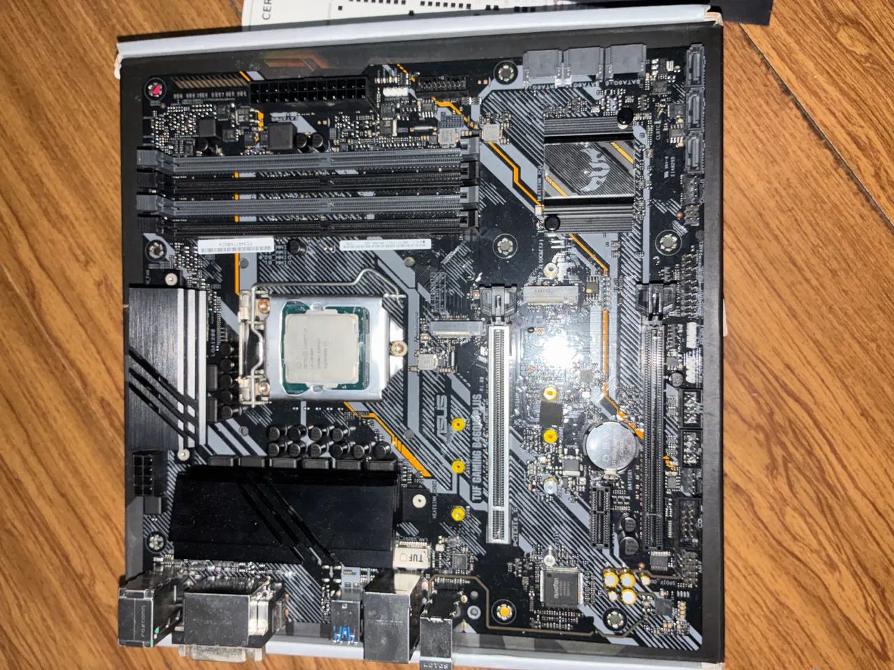 I3 10100f + b460m plus tuf gaming  - Foto 3