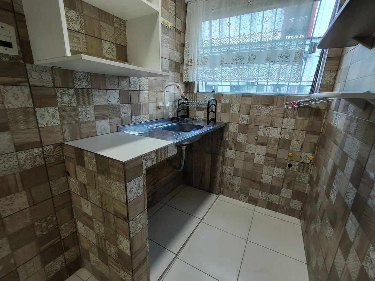 Apartamento reformado com garagem coberta  - Foto 4