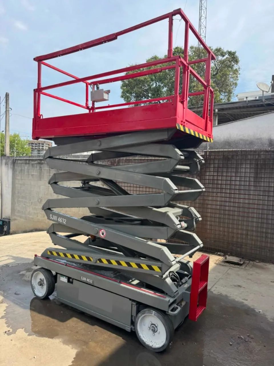 Plataforma Tesoura Pantografica Eletrica - SKYJACK SJIII 4632 - ano 2014