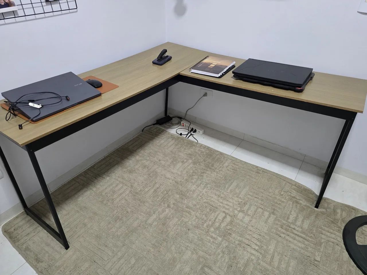Mesa em L para doação