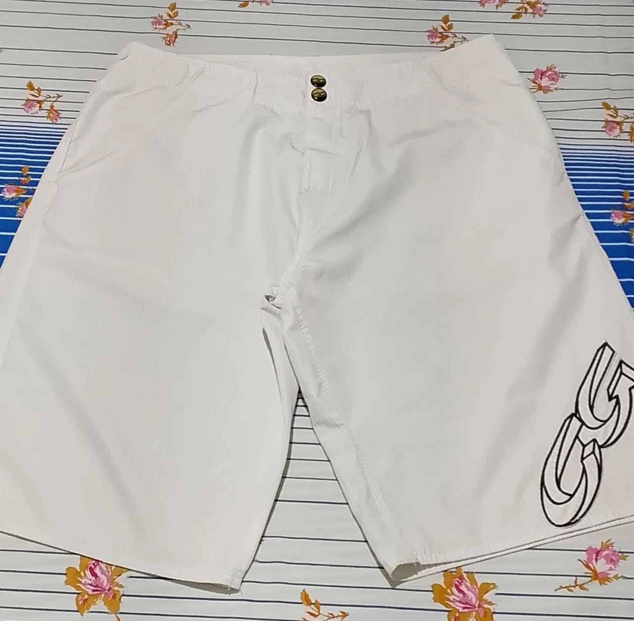 Bermudas cristal graffiti e Maresia. Número 40 - Foto 2