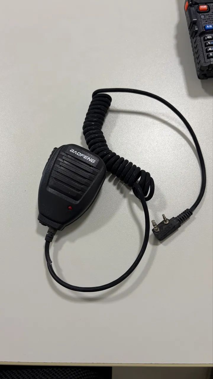 Kit 2 rádio comunicador baofeng com fone lapela e comando  - Foto 5