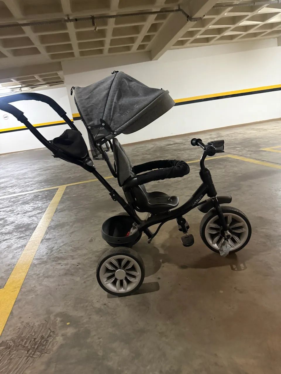 Triciclo giratório Kiddo  - Foto 2