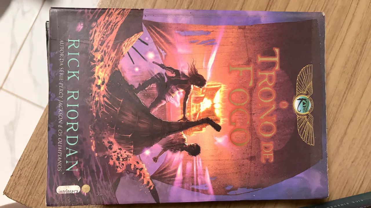 Vendem-se livros - Foto 2