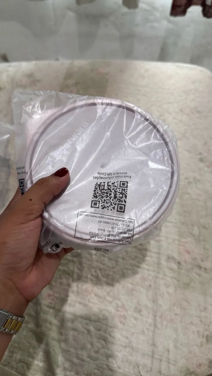 Tupperware 