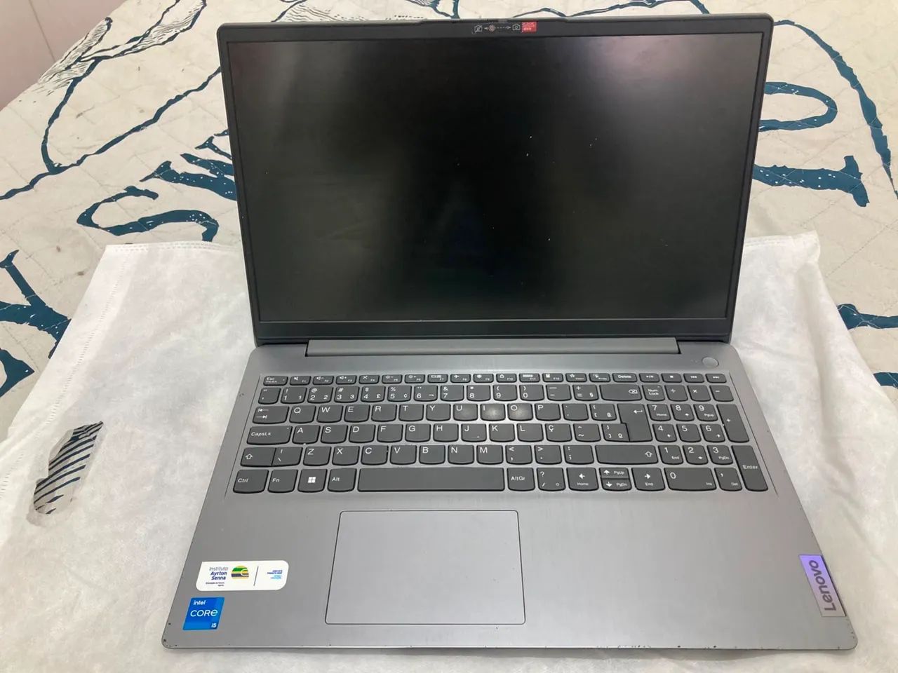 Notebook Lenovo i5  - Foto 4