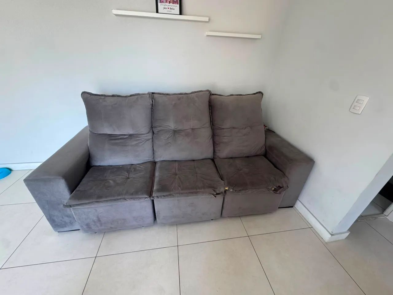 Sofá Retrátil reclinável 