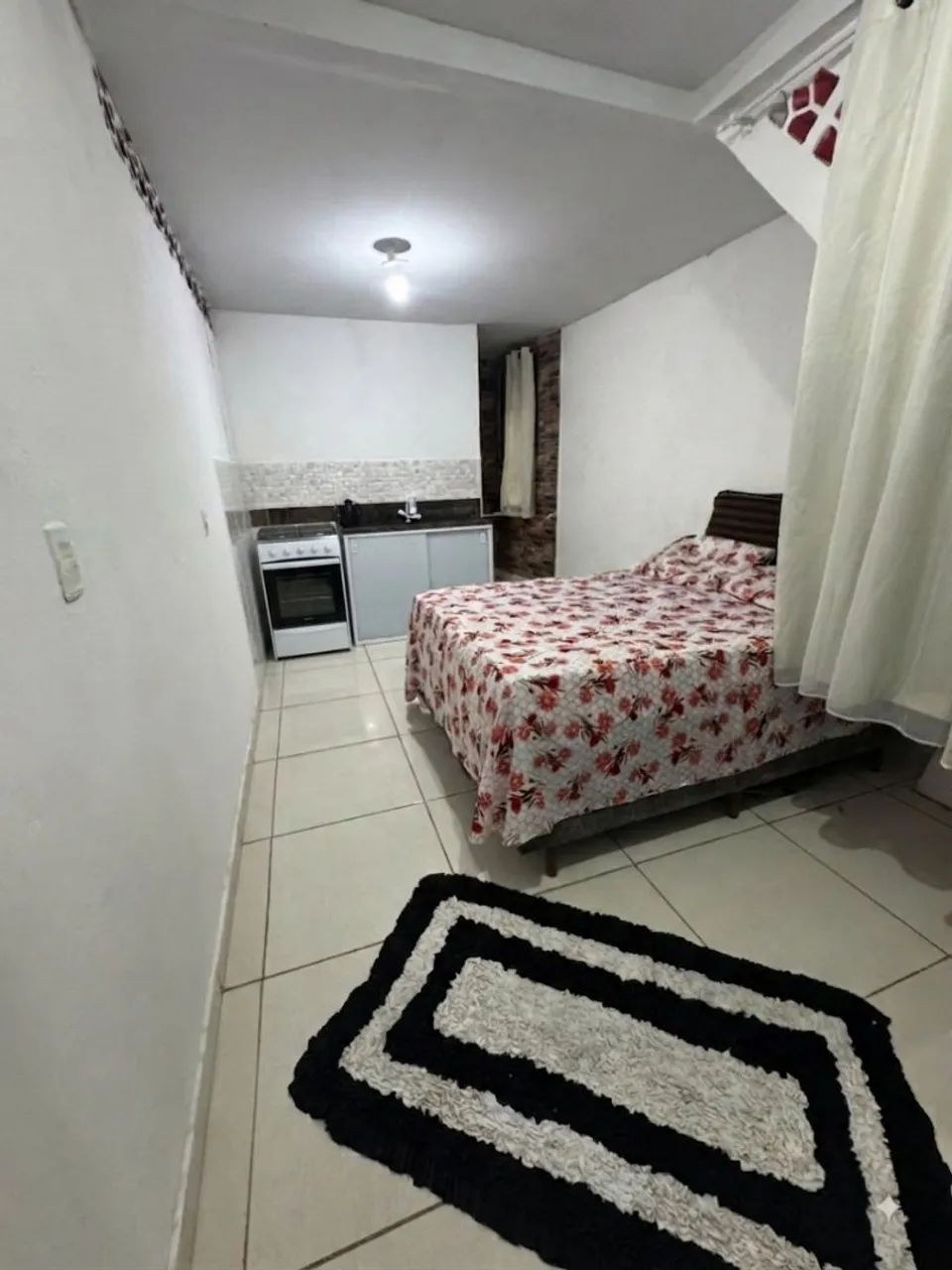 Alugo kitnet de um cômodo 