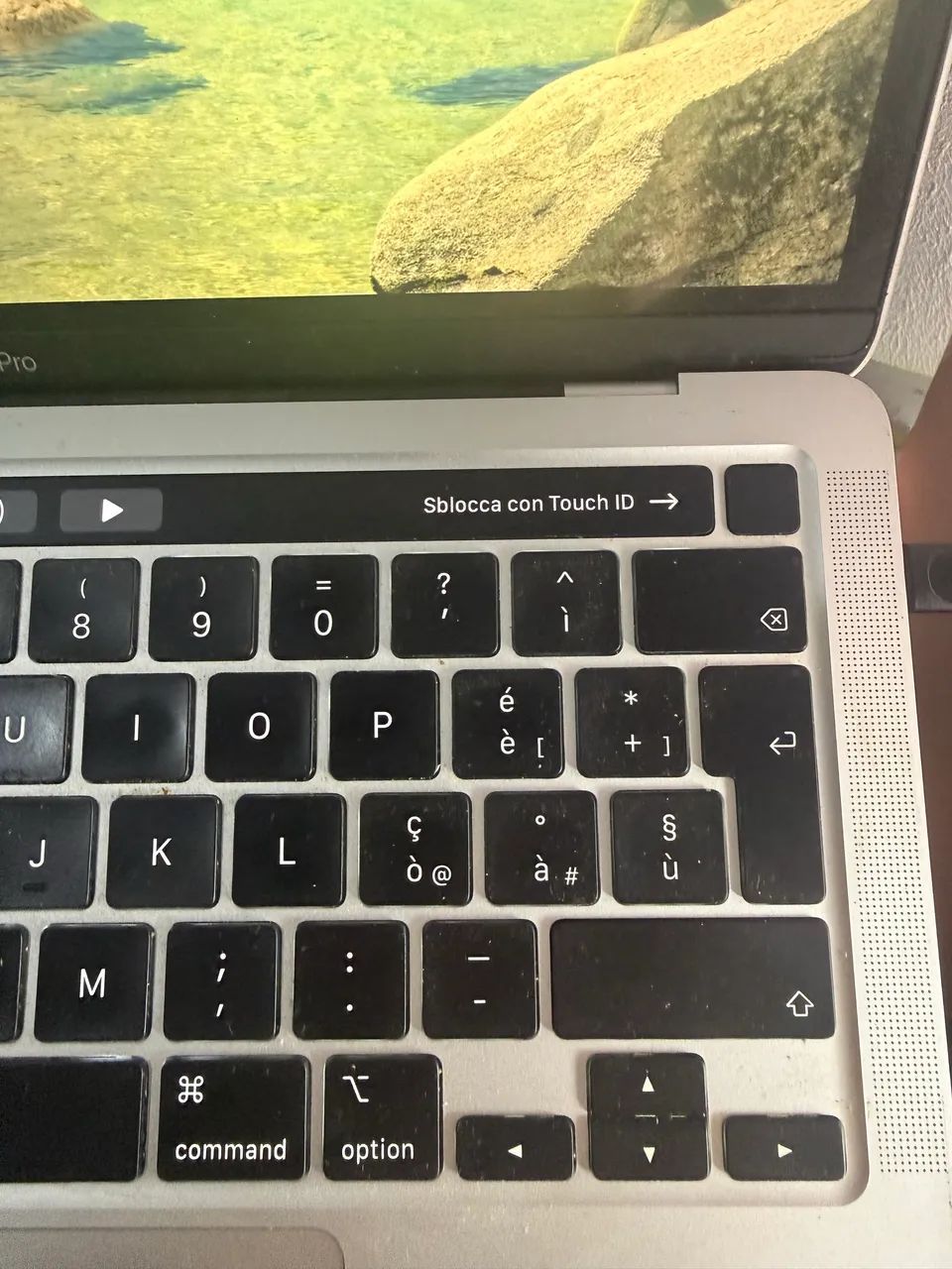 MacBook Pro 2020 i5 16GB SSD 1TB Touchbar - Notebooks - Recreio