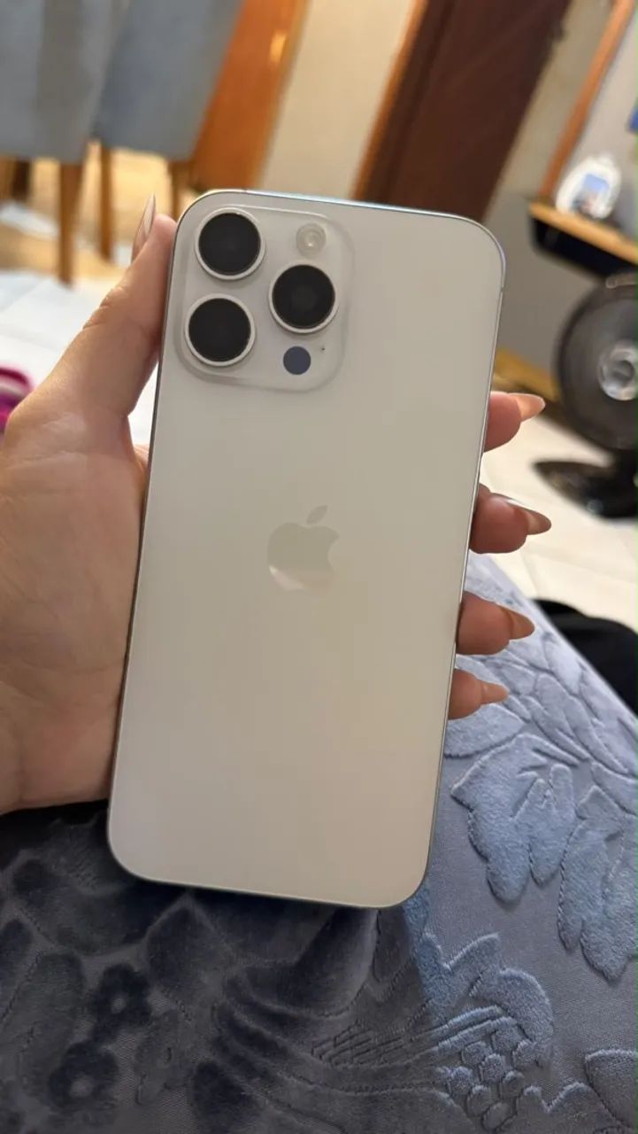 iPhone 16 pro max - Foto 2