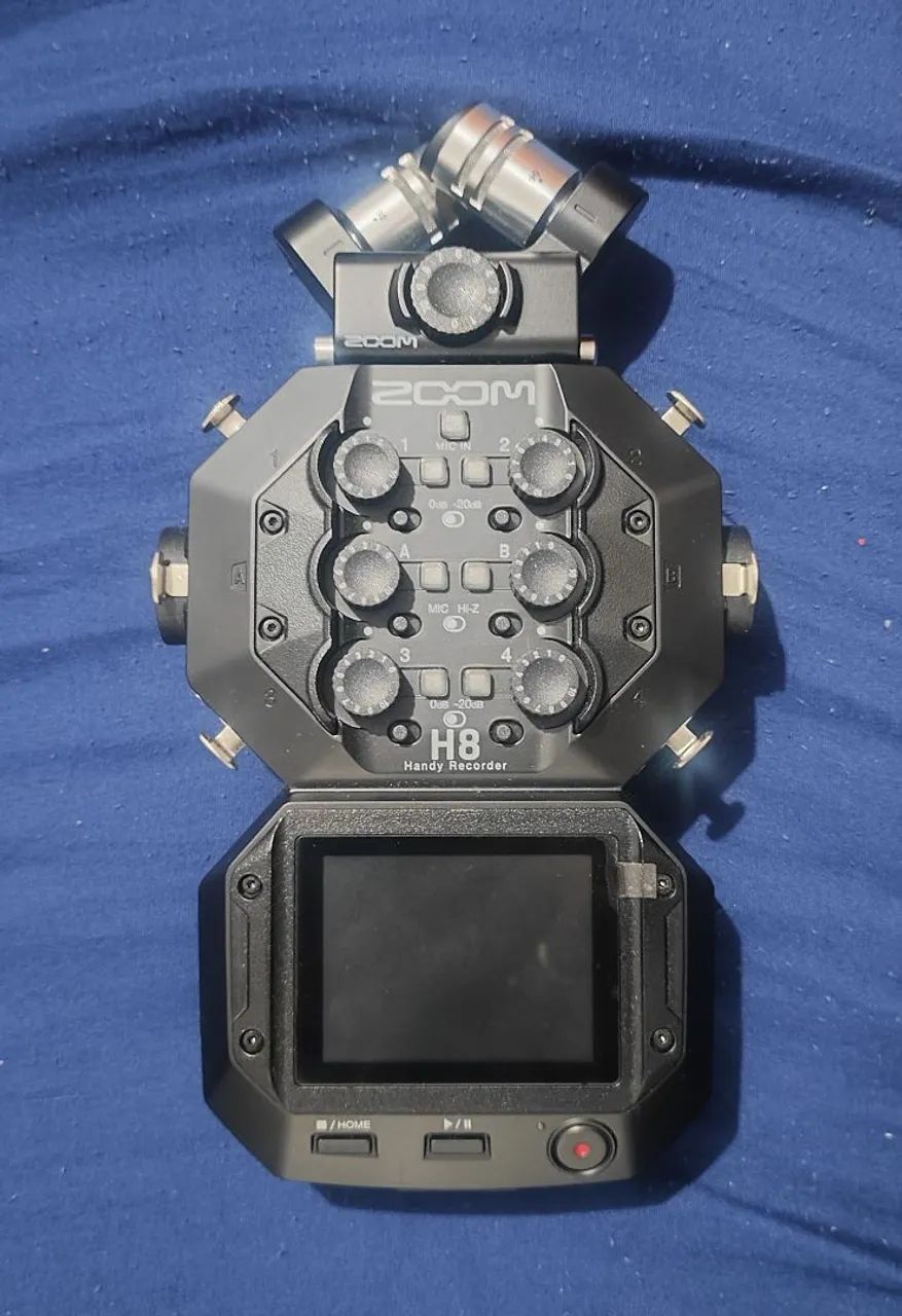 Gravador digital e interface Zoom H8 
