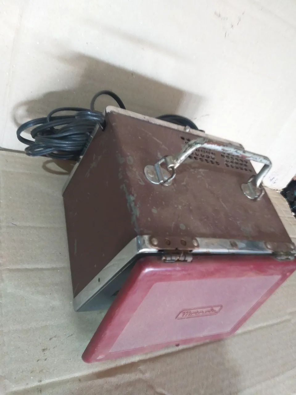 Radio antigo valvulado da decada de 40 funcionando  - Foto 3