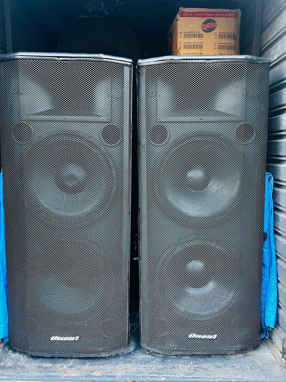Vendo duas caixas ativas Oneal 5050  - Foto 2
