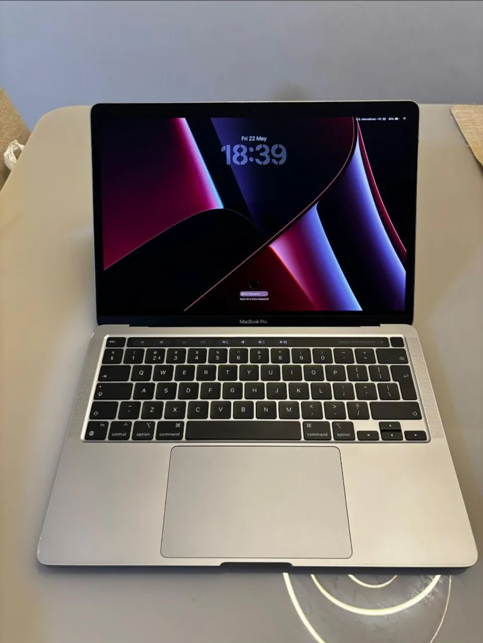 Apple MacBook Pro A2338 M1 SSD 256gb 8gb 13.3 Touchbar