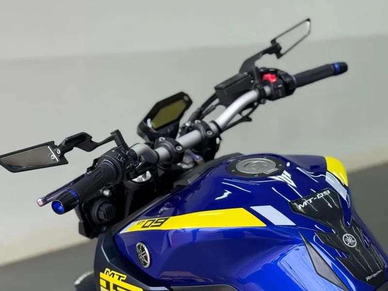 YAMAHA MT09 ABS 2024 - Foto 3