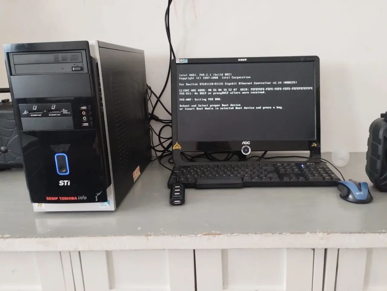 Computador completo perfeito estado só colocar hd e usar . 