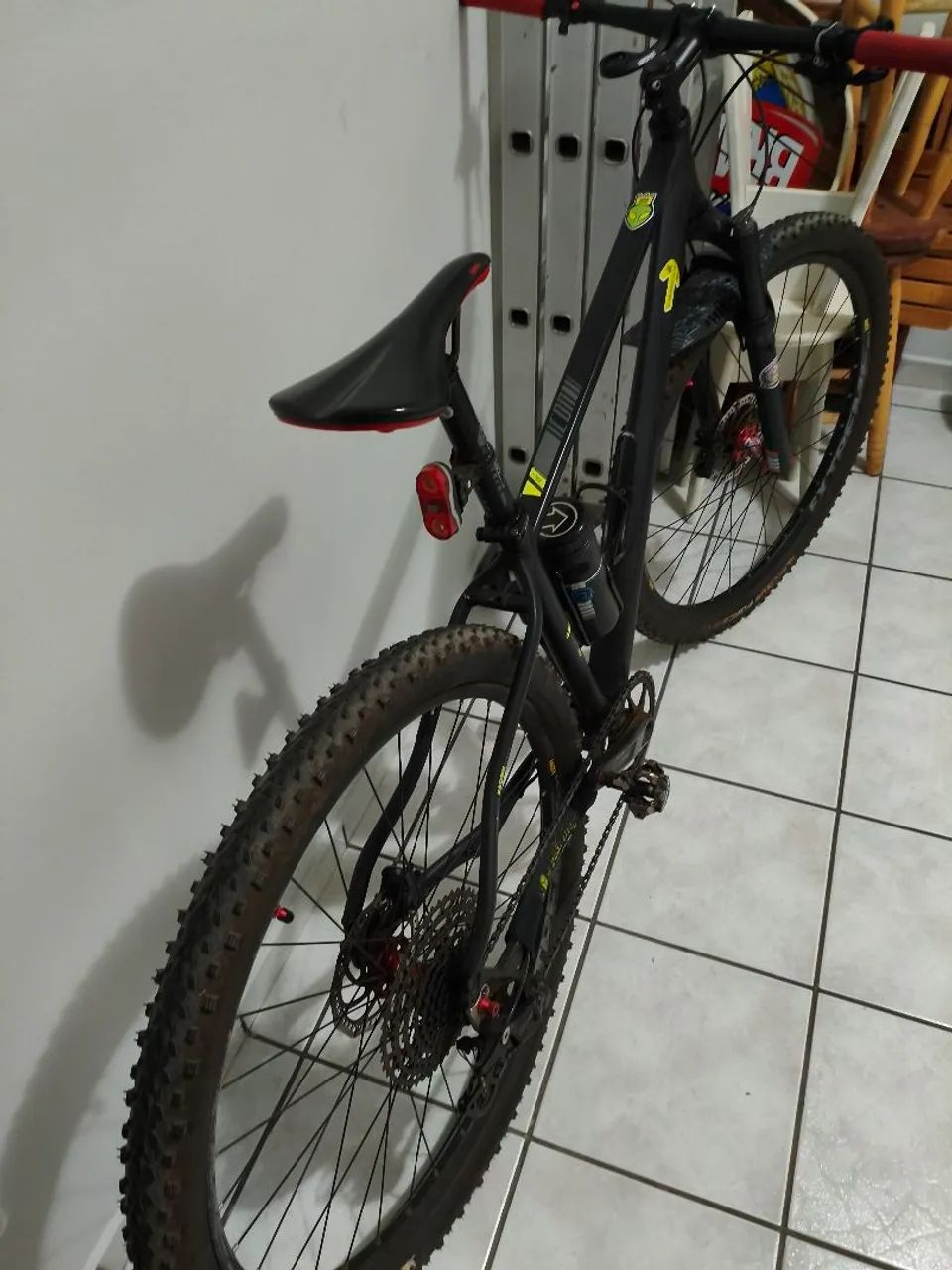 Bicicleta MTB top de linha - Foto 5