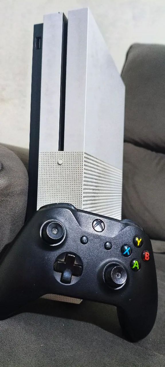 X Box One + Controle Original Microsoft  - Foto 3