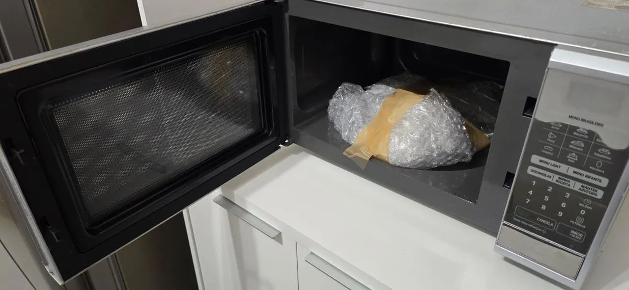 Microondas LG Espelhado 30 litros prata - Foto 4