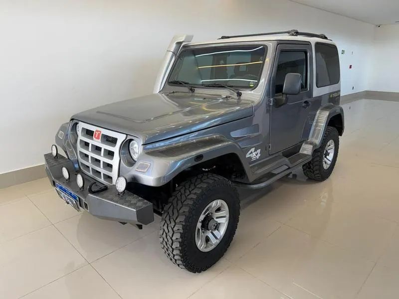 Troller T-4 2013