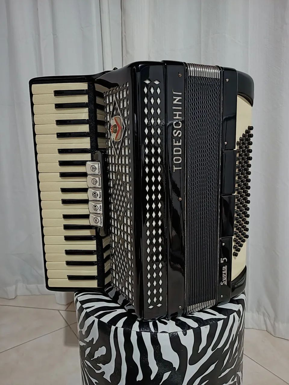 Vende-se Acordeon  - Foto 2