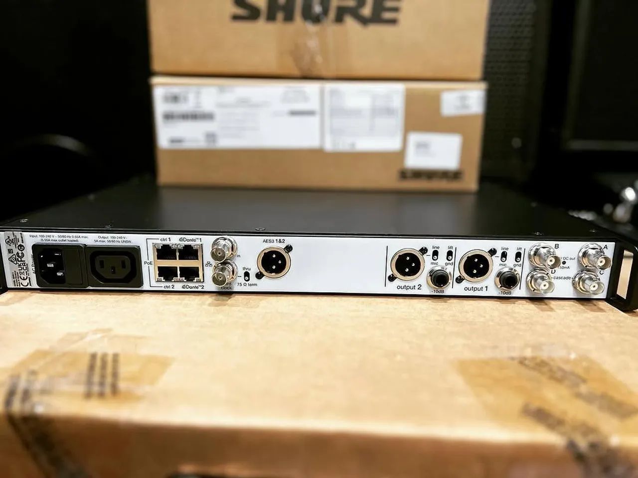 Microfone Profissional Shure Axient Digital AD4D Bastão AD2 Beta 58A Já Com TALK SWITCH - Foto 3