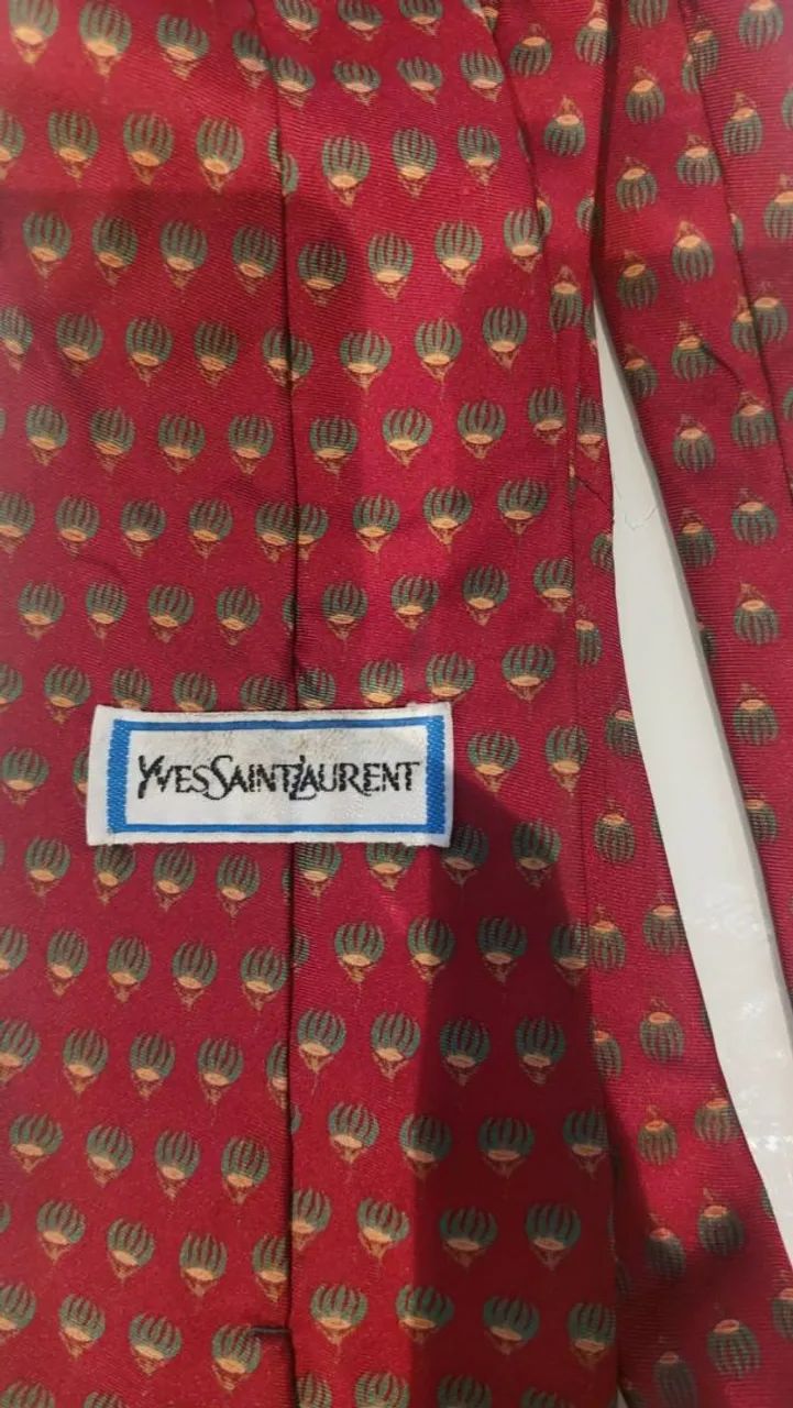 Gravata Yves SaintLaurent em Seda pura nova - Foto 2