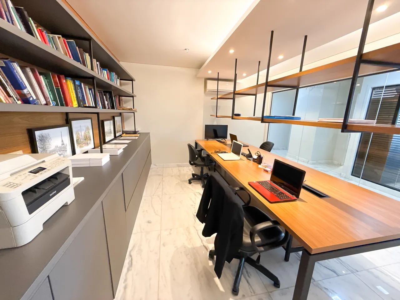 Escritório Parque Lozandes