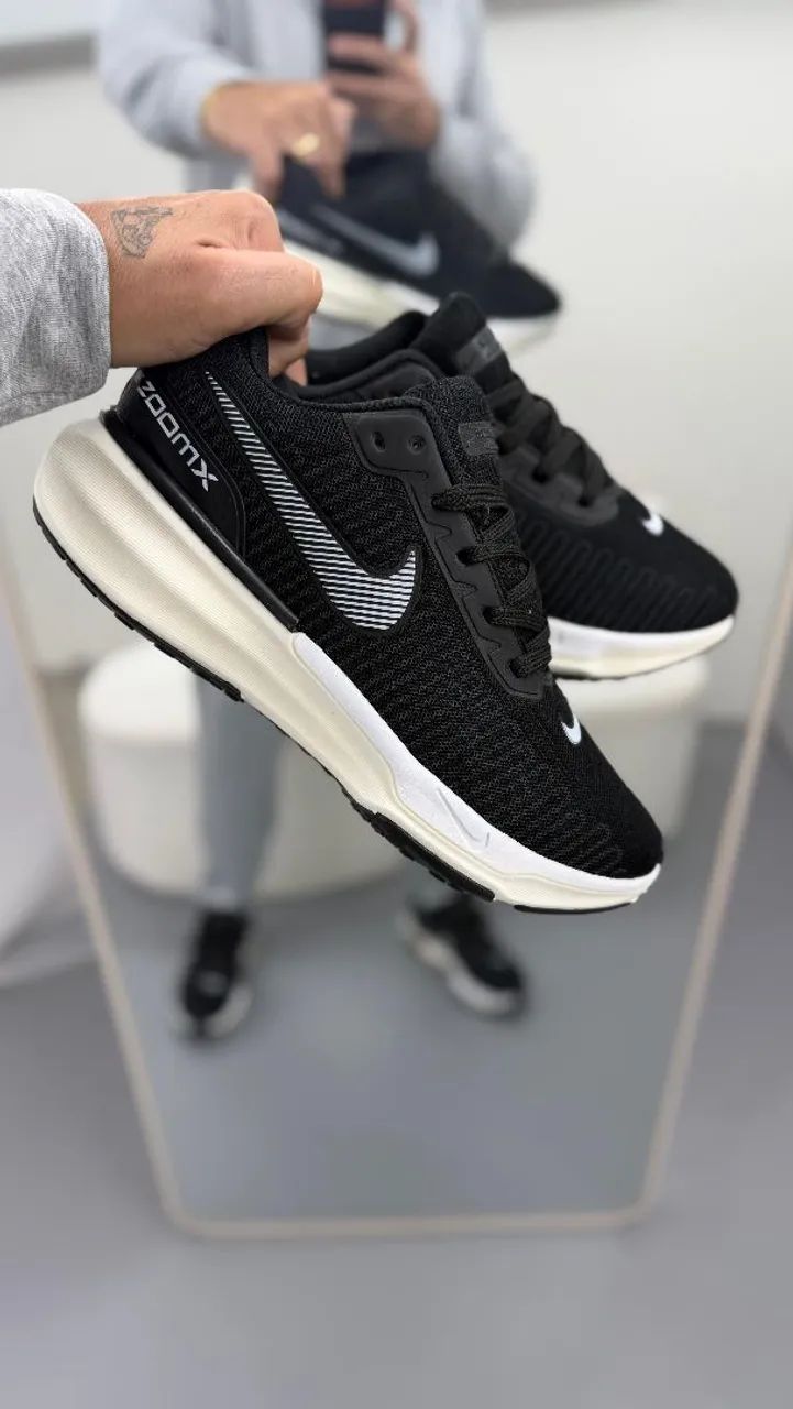 Nike Zoomx invisible 