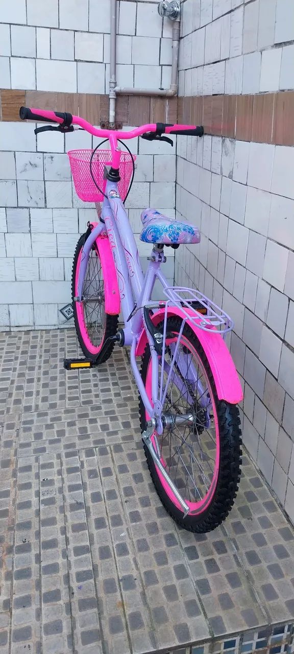 Bicicleta aro 20 Bagageiro semi nova - Foto 3