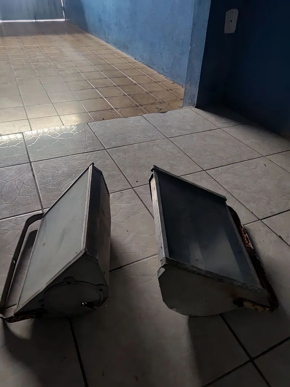 Projetores de luz Industriais ou Comerciais, usado!!