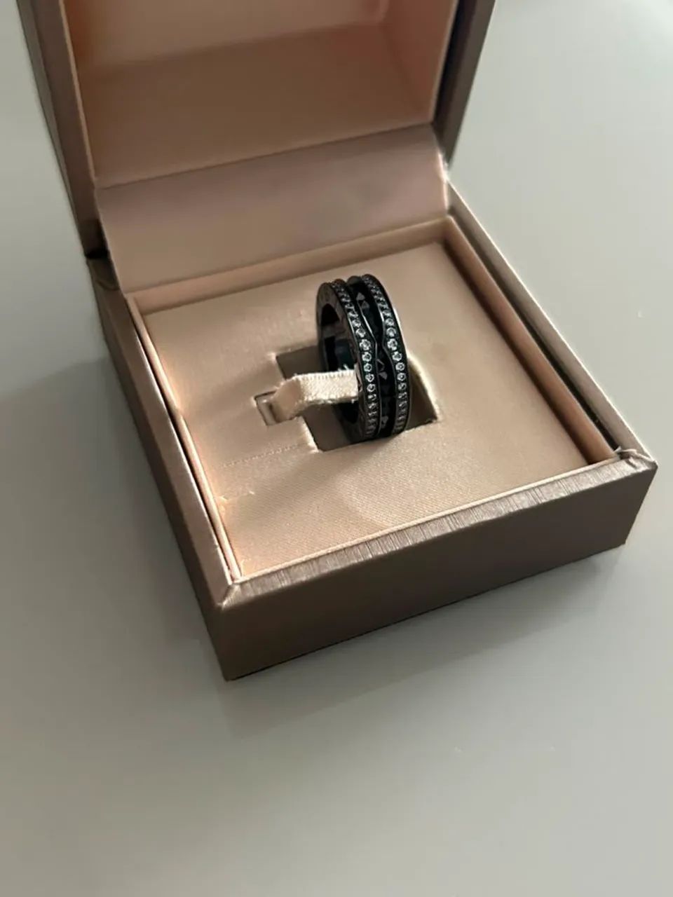 Anel rock ceramica Black 6mm bvlgari  - Foto 4