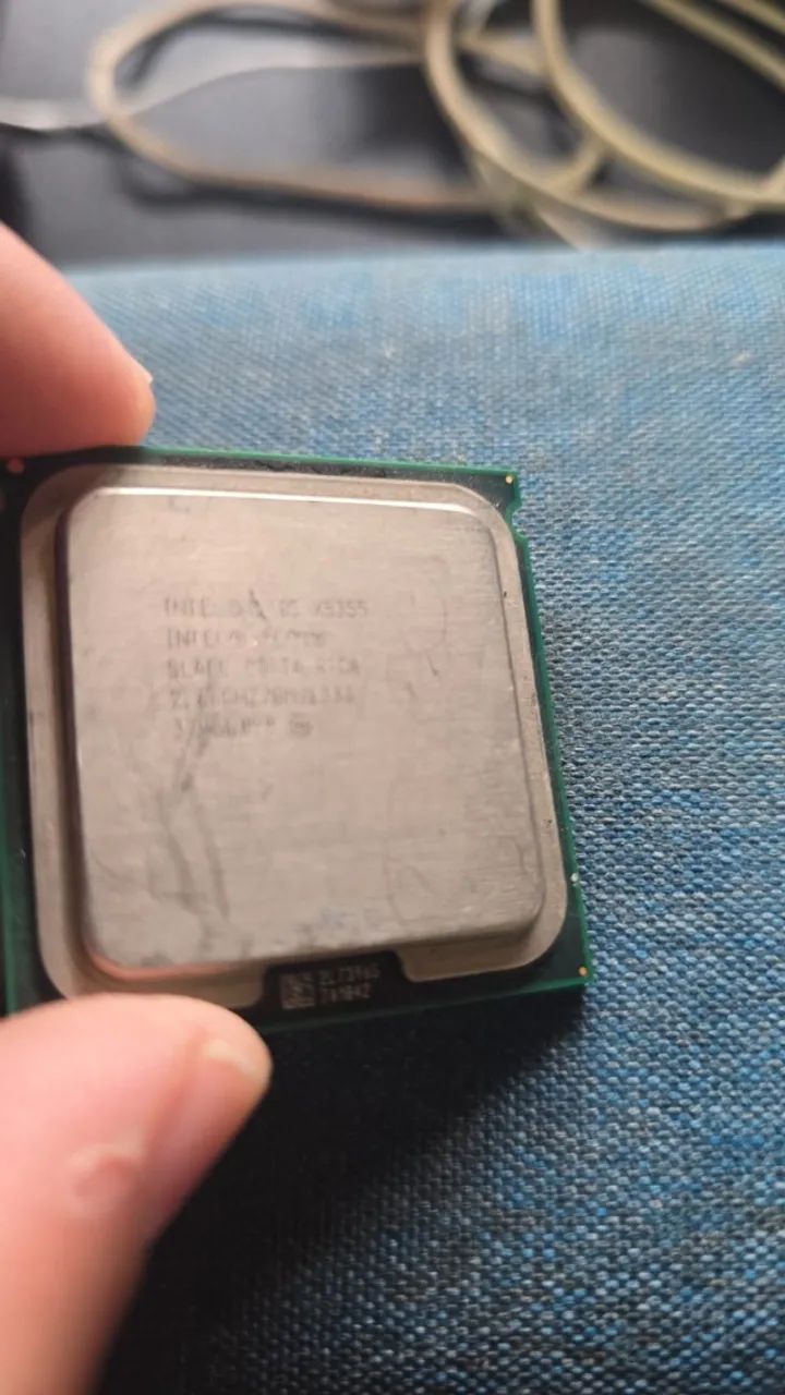 2 x Processador Intel Xeon E5310 SLAEM 4 Núcleos Cache 8MB LGA771 Servidor - Usado - Foto 3