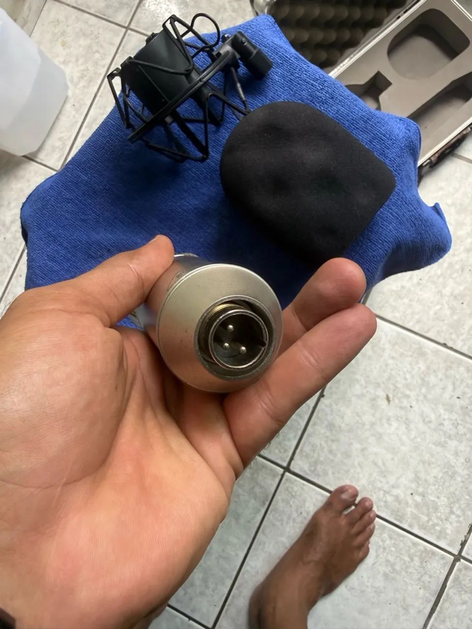 Microfone Condensador Behringer B-1 + Acessórios - Foto 5