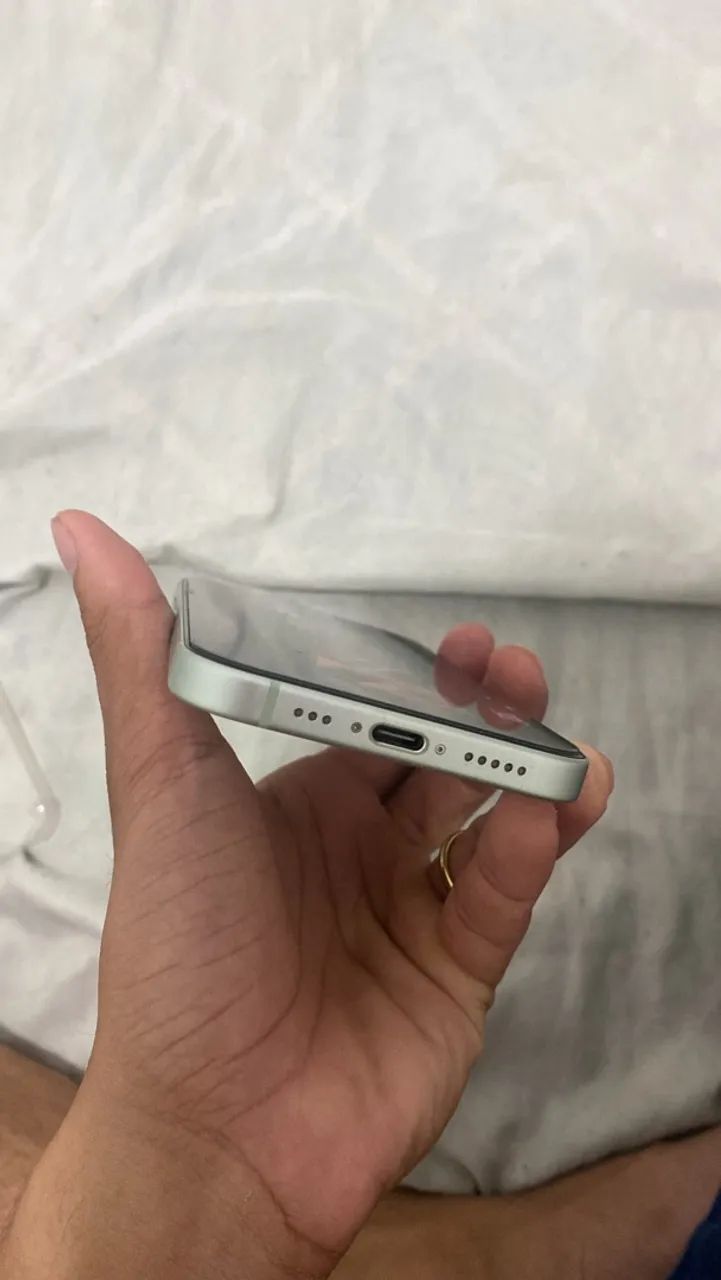 iPhone 15 Todo original - 128 GB / Verde - Foto 2