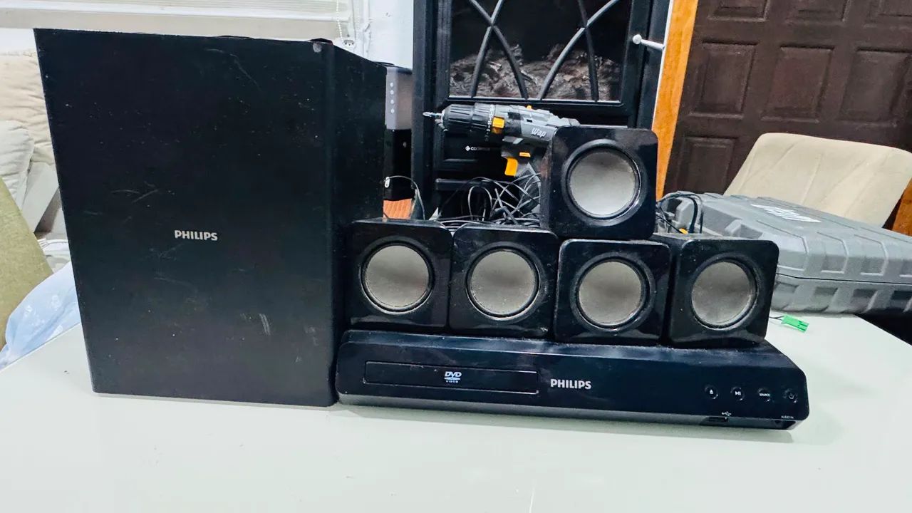 Home teather Philips usado 
