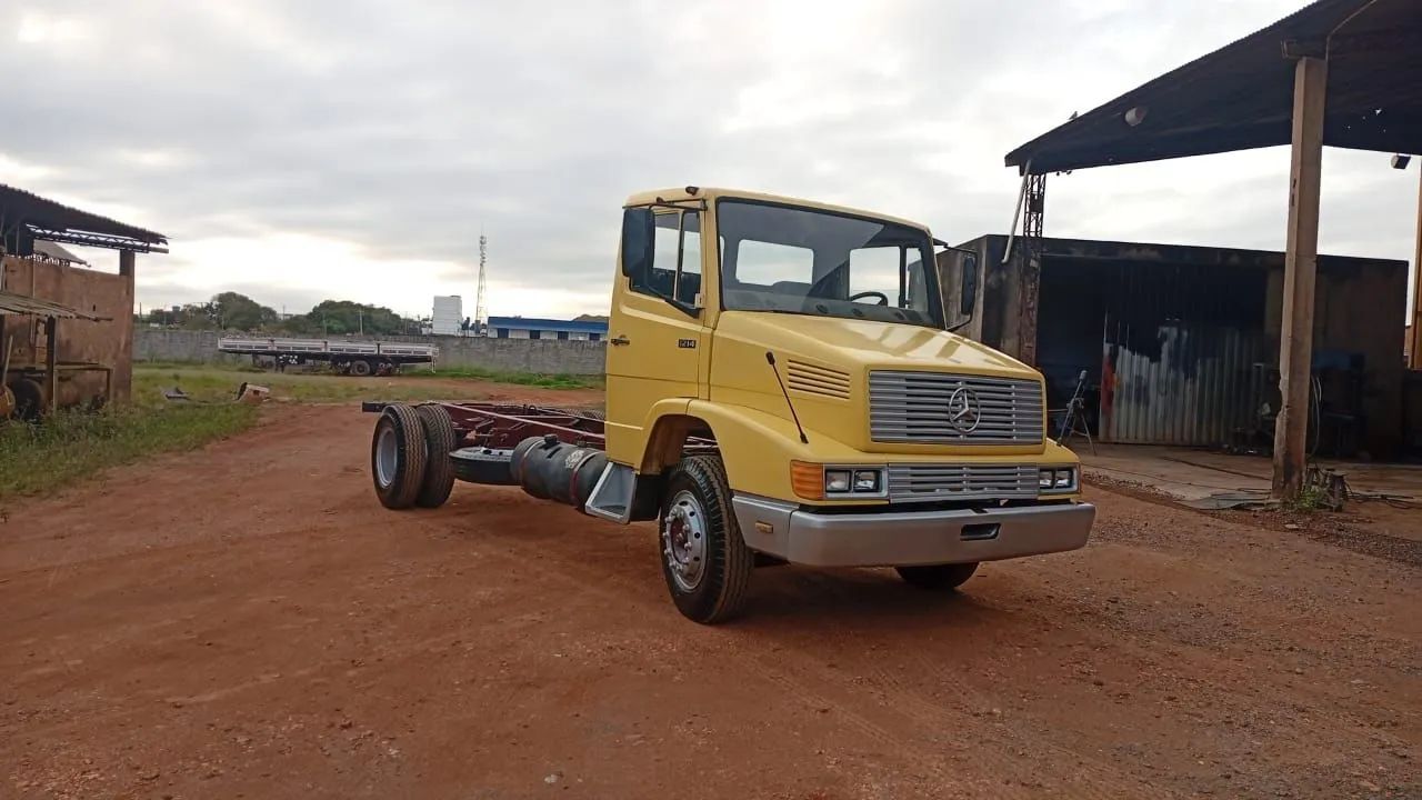 Mercedes 1214 - Foto 2