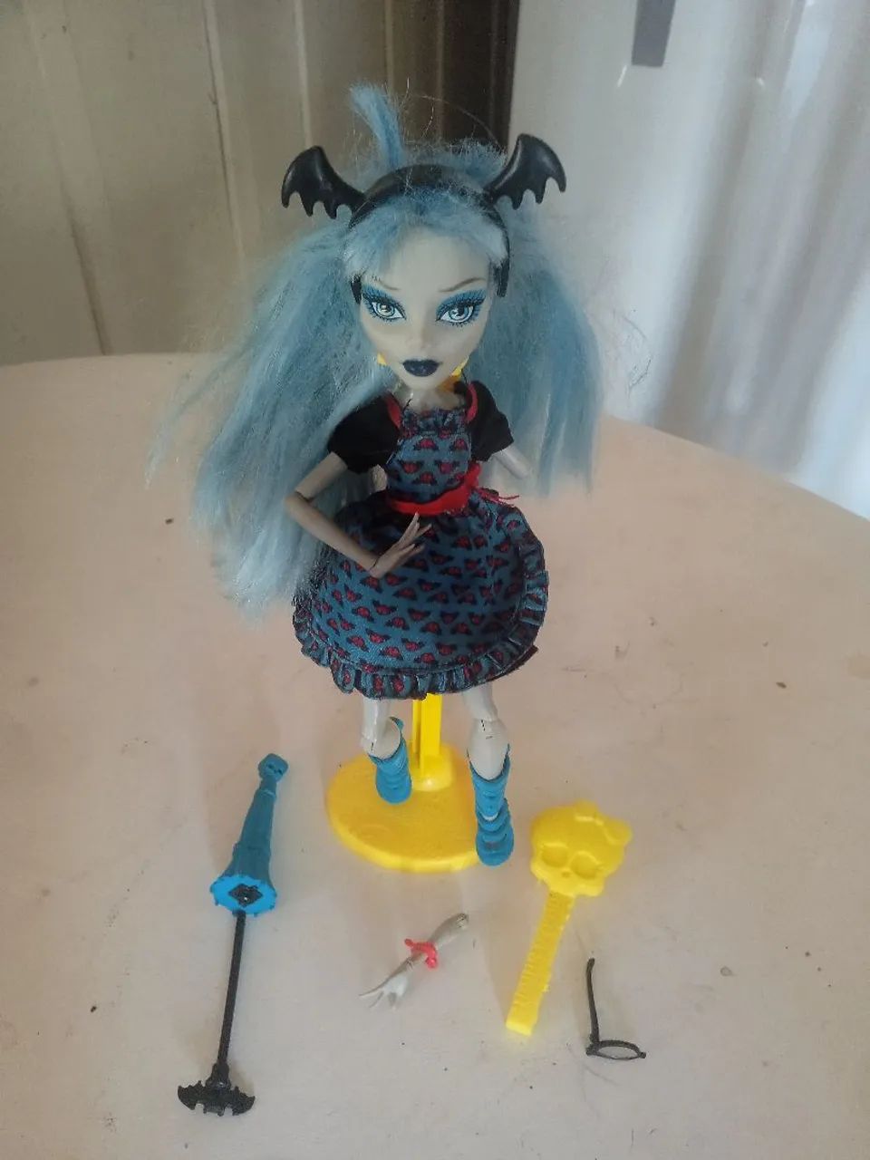 Vendo bonecas MONSTERS HIGH 